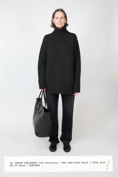 Look 18